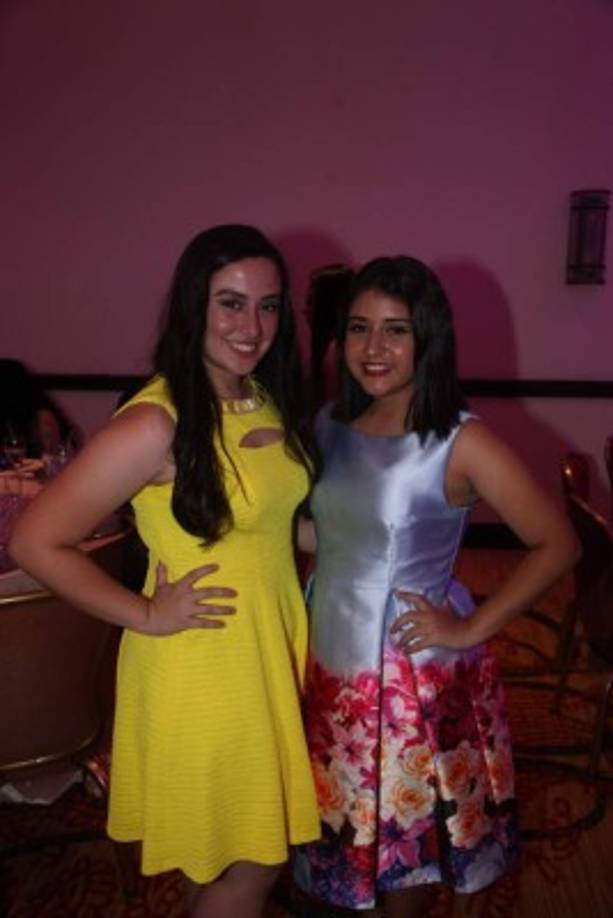 Ángelica Núñez y Valeria Beltrand.