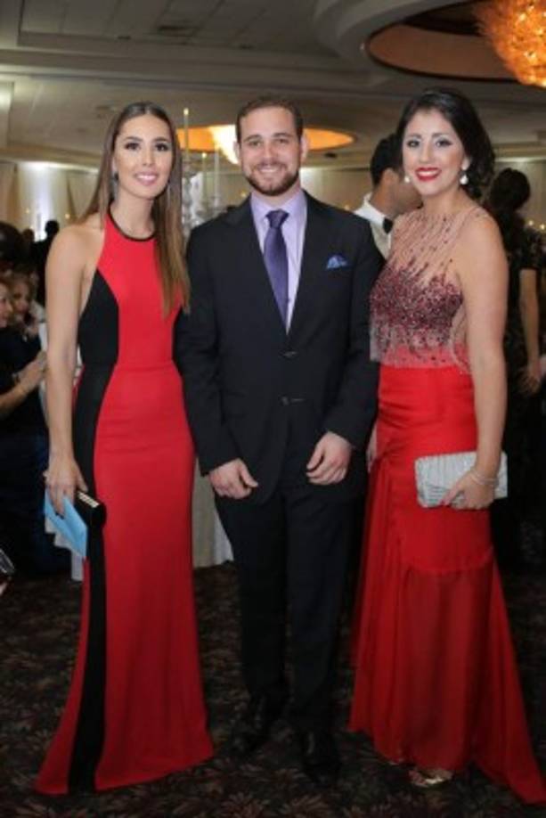 Sofía Barletta, Jorge Vitanza y Stefanía Bardales.