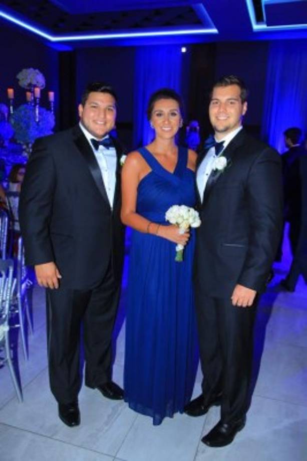 Alejandro Gonzales, Belén Garret y Erik Moon.