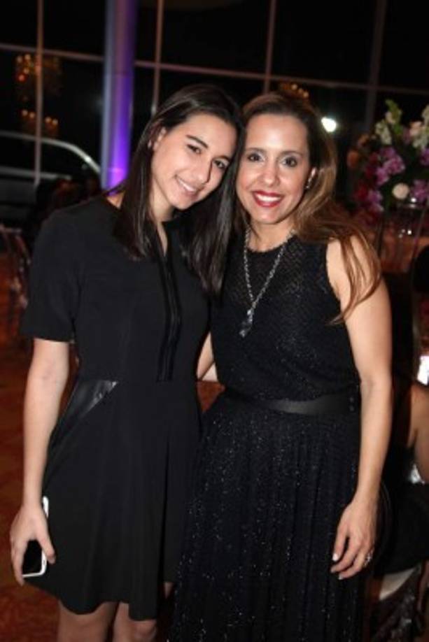 Estefania y María Eugenia Simán.