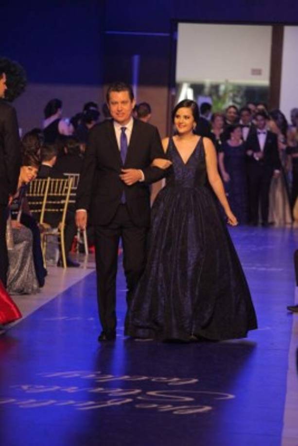 Roberto y Estefanía Oviedo.