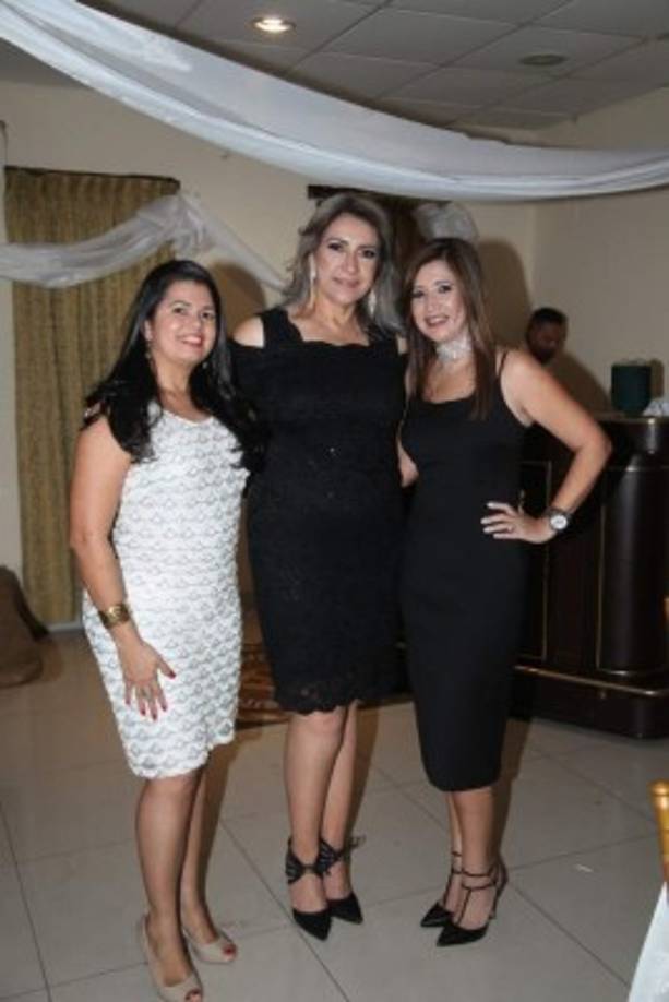 Rita Echeverría, Gladys Castañeda y Liliam Rivera.
