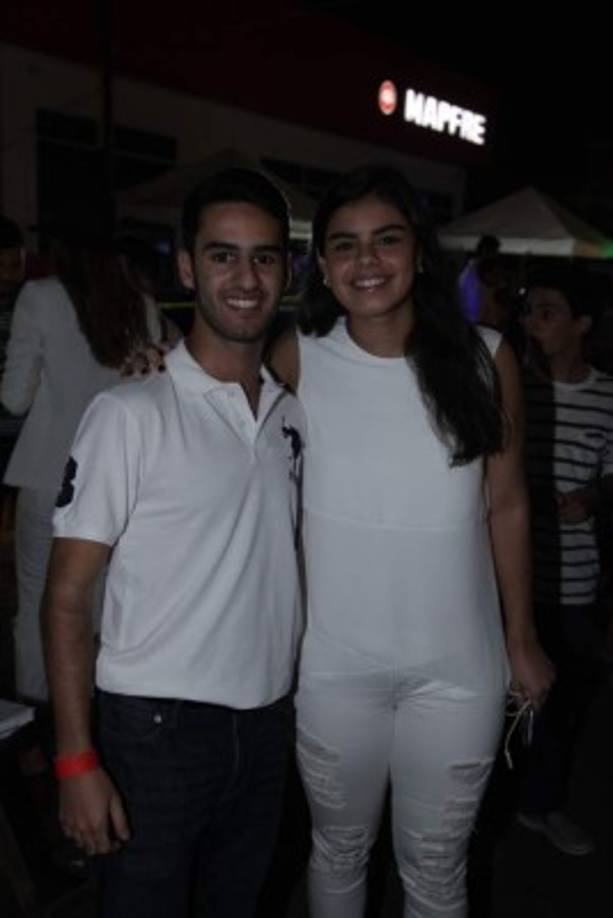 Faris Andonie y Ashley Ictech.