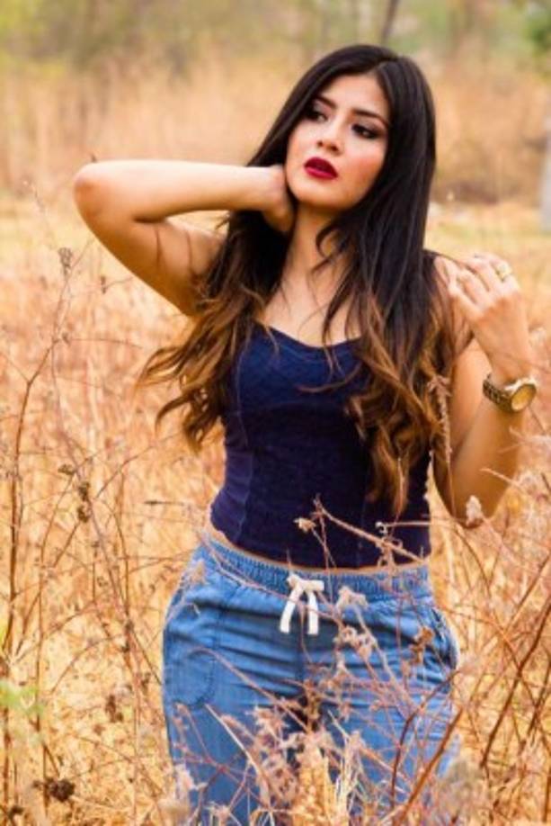 La promesa hondureña gusta de tomarse profesionales, sus redes sociales presume sus mejores imágenes.