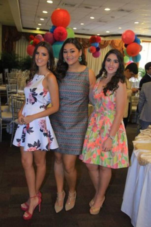 Marcela Cabeza, Helena Rivera y Máyida Yacamán.
