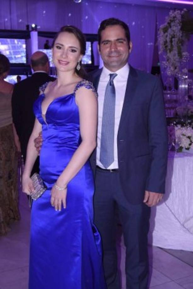 Conchita y John Maalouf.