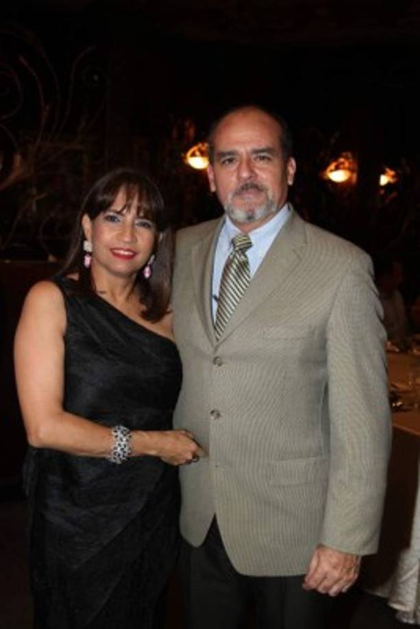 Gina y Luis Zúñiga.
