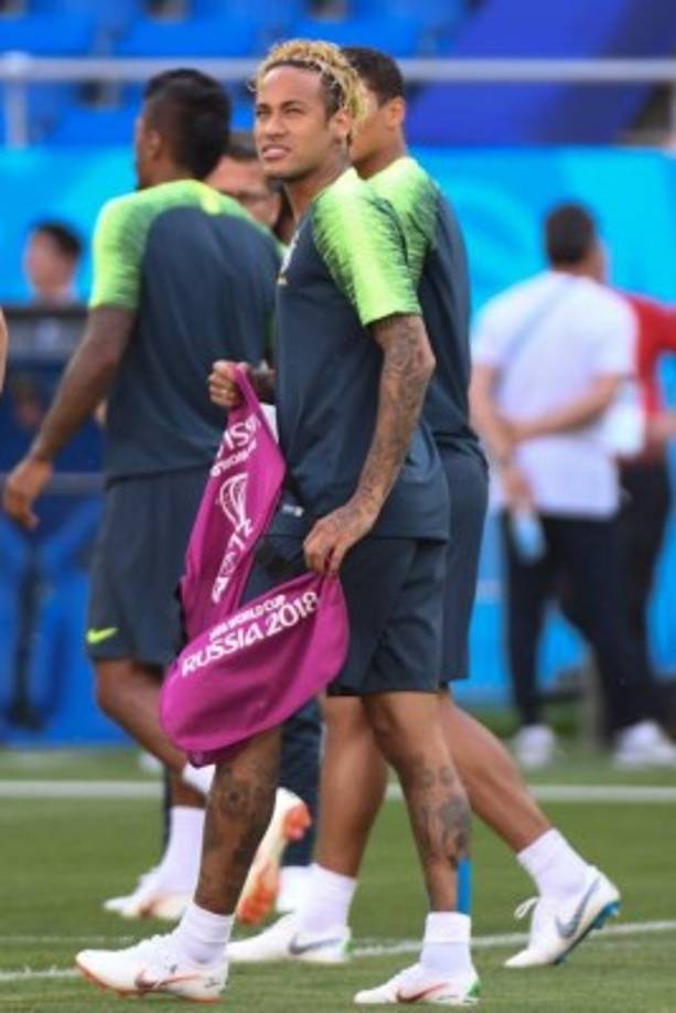 El cuerpo médico de Brasil reveló que Neymar no está al cien por ciento en su condición física.