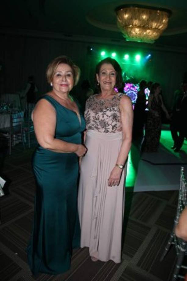 Rossie Méndez y Vivian Giacoman.