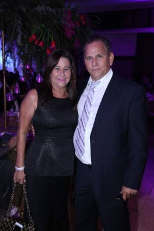 Maritza y Carlos Pineda.