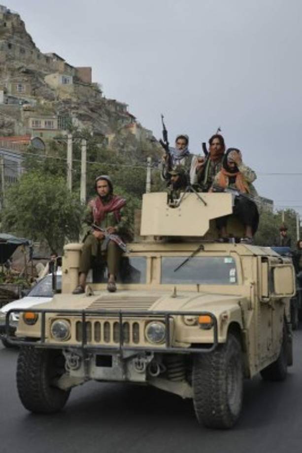 Tras la partida de las tropas extranjeras, los talibanes se encontraron con las manos llenas de armas y equipos estadounidenses, sin tener que gastar un centavo para adquirirlo.