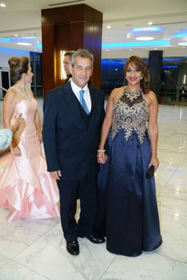 Jaoquín Prieto y Gladys Boesch.