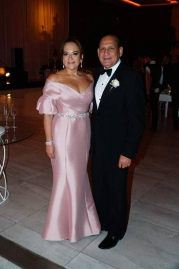 María Elena y Armando López.