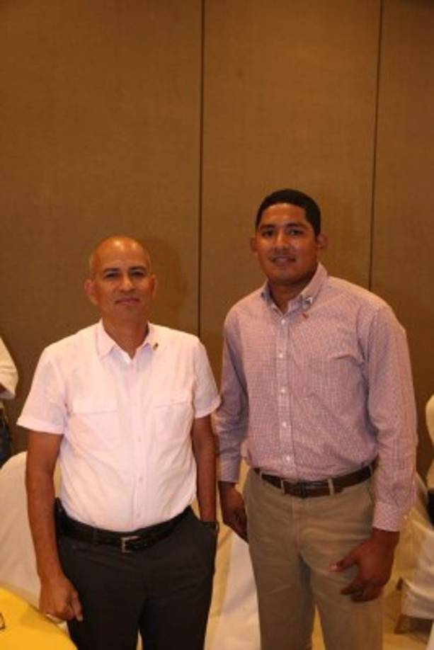 Allan Zúniga y Víctor Hernández.