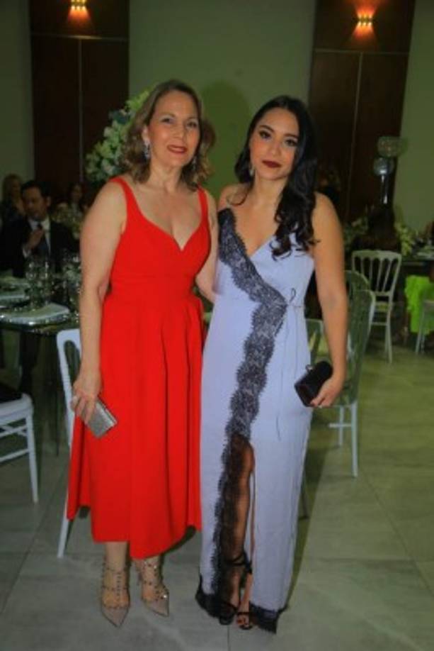 Ana Clemencia Argüello y AnaLú Albir.