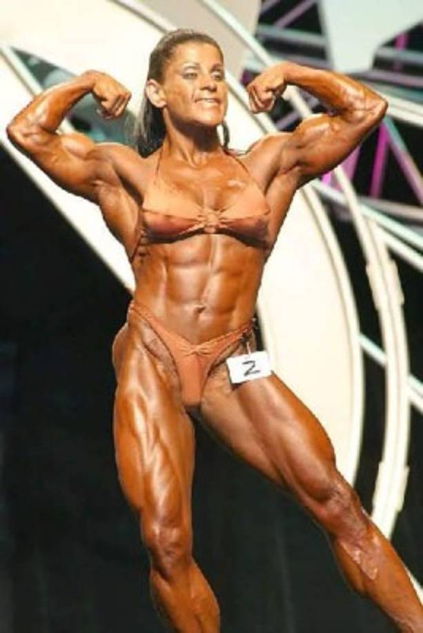 Ya como profesional conquistó los torneos del 2001 y 2002. En 2005 fue su última participación en un campeonato, el New York Pro Championship. Obtuvo el tercer lugar y tres meses más tarde murió, producto de un derrame cerebral a los 41 años.