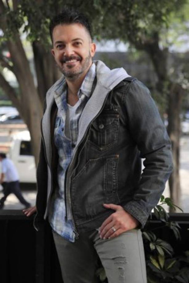 Ana María Alvarado agregó además, que Raquel compartió información sobre la situación de salud Fernando del Solar a una revista de espectáculos, el actor sufrió de cáncer.