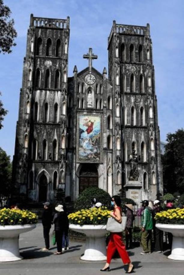 Pero, los expertos consideran que la tendencia es positiva, y representantes de la Organización Mundial de la Salud (OMS) han destacado en varias ocasiones la celeridad con la que reaccionó Hanoi.