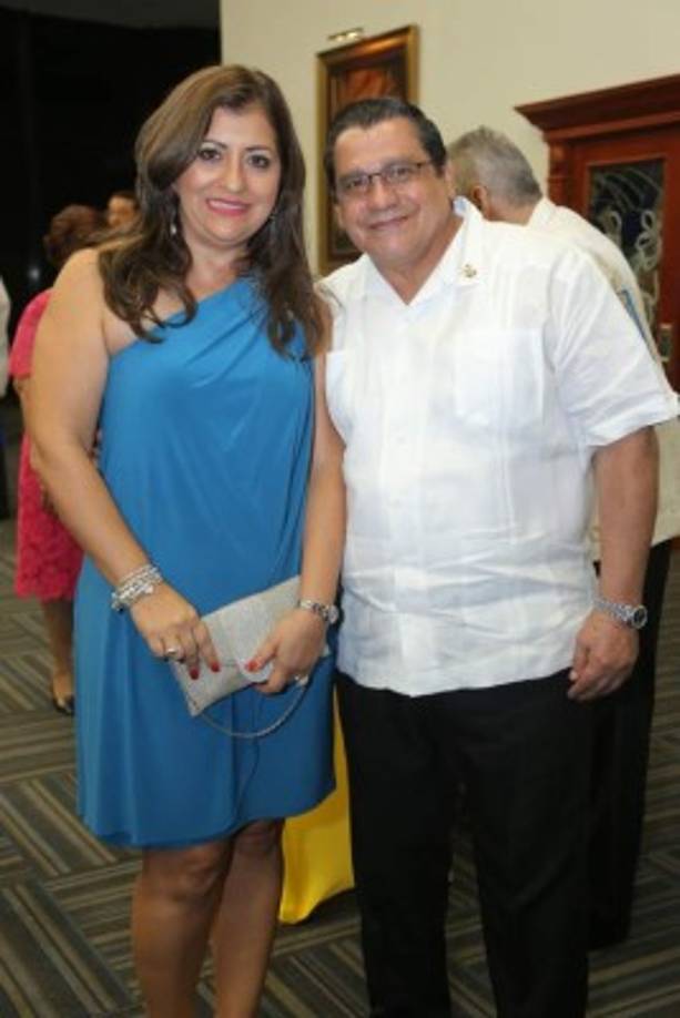 Ana María y Noé Oliva.