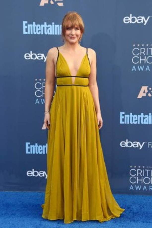 Bryce Dallas Howard de Topshop en los Critics' Choice Awards.