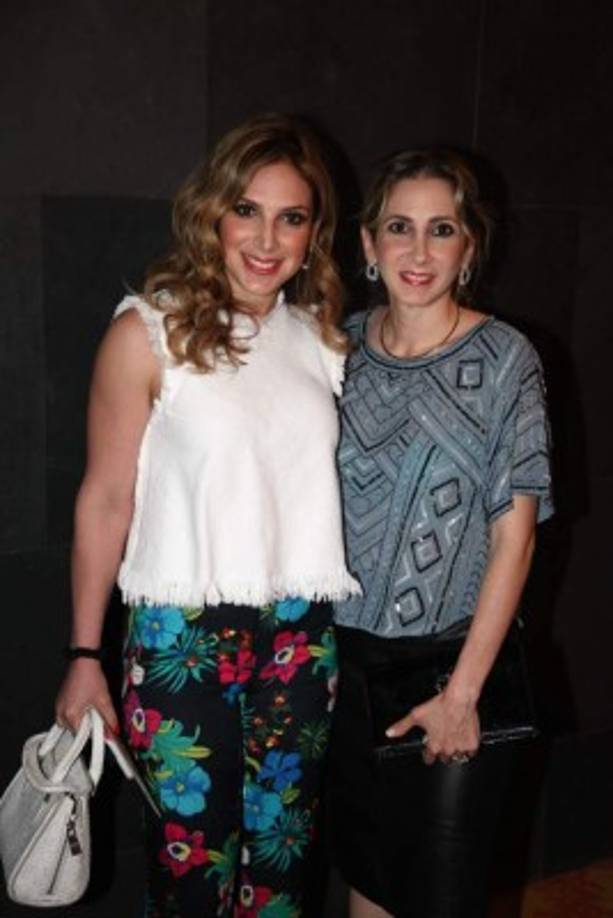 Nayua Martínez y Gehad Saybe.