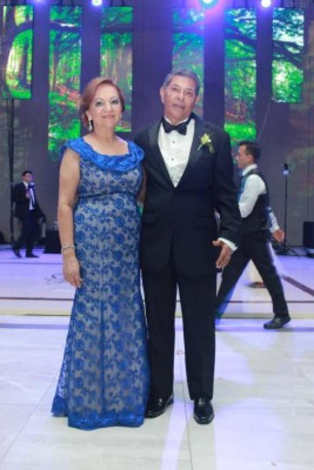 Julie y Ángel Fajardo.