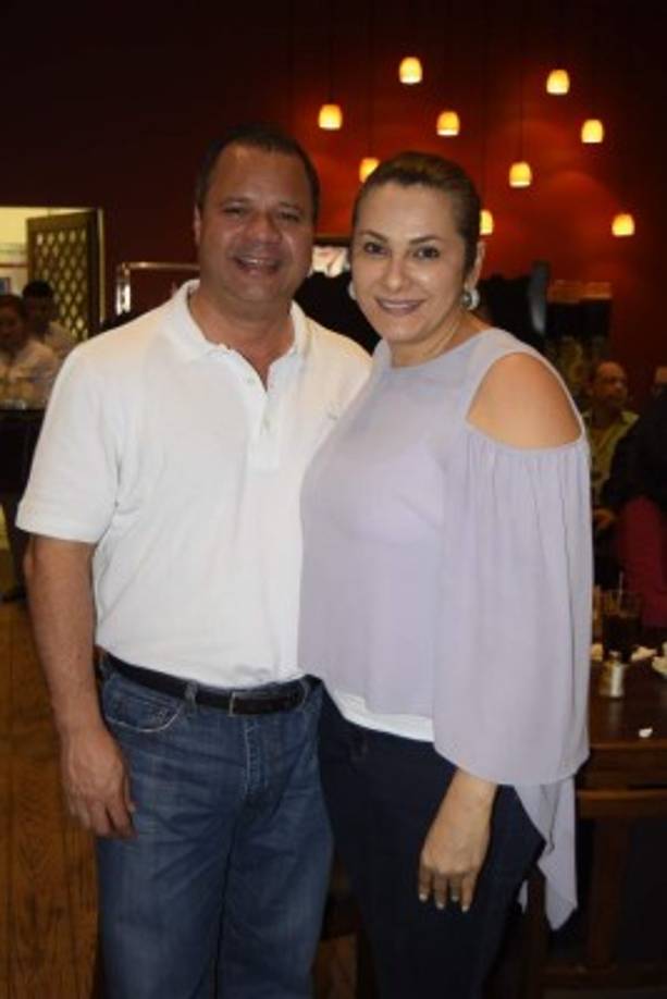 William y Ligia Hall.