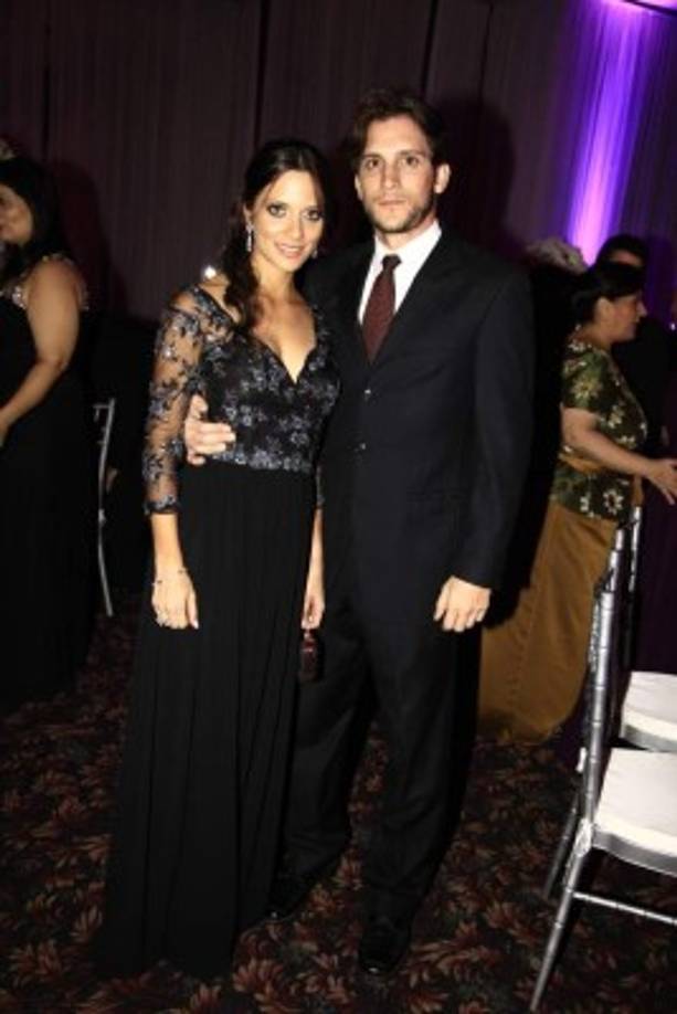 Abel & Claudia. <br/>Los novios Fonseca López estarían planificando su matrimonio religioso para celebrarse a finales de 2016.