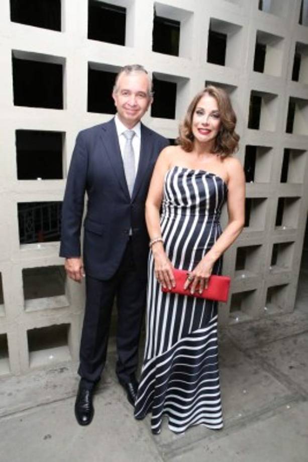 Ernesto y Elena Lázarus.