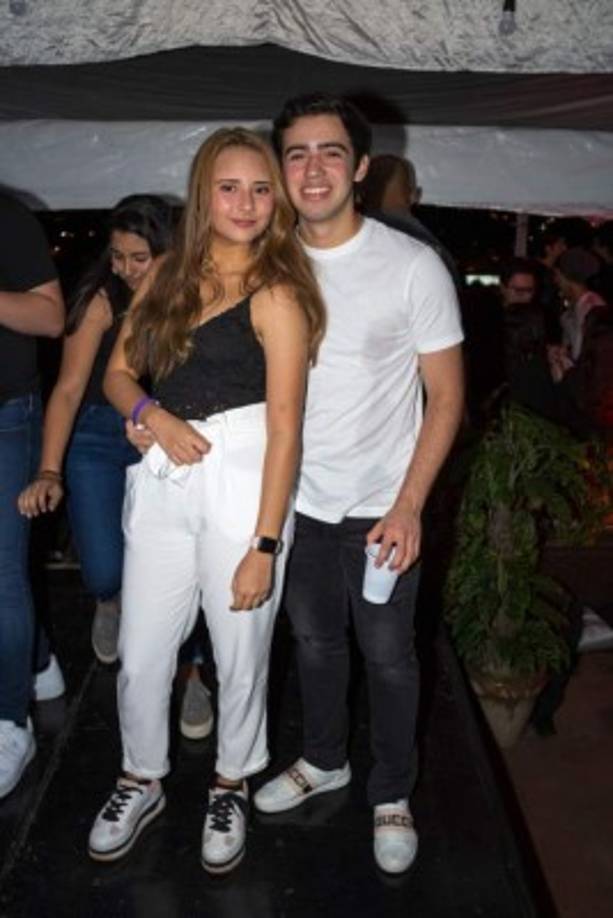 Gabriela Duarte y Nelson Paguada.