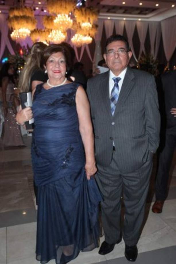 Lila y Enrique Paredes.