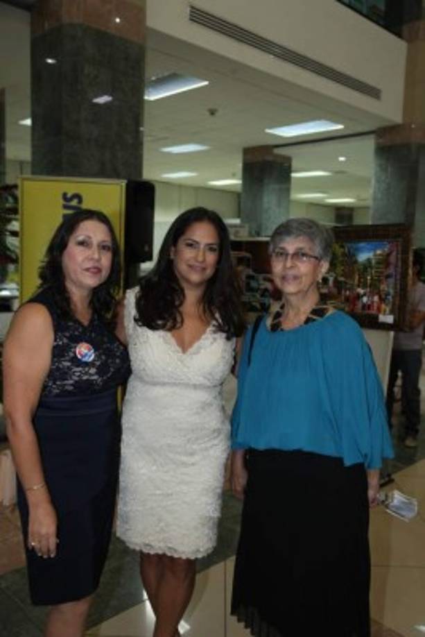 Alejandra Moradel, Tatiana Bendeck y Gloria Elvir.