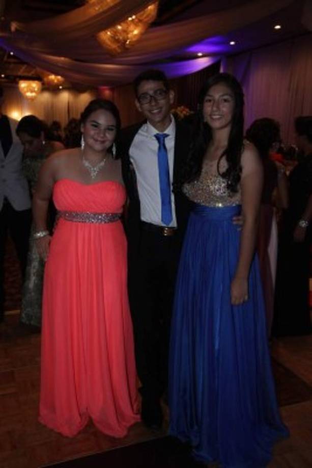 Daniela Díaz, Lloyd Lanza y Valeria Coello.