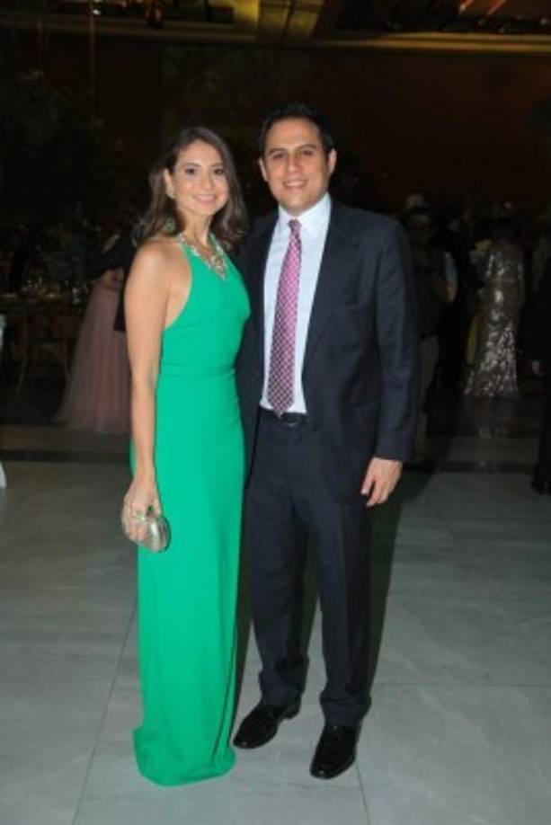 Isabella y Sebastián Larach.