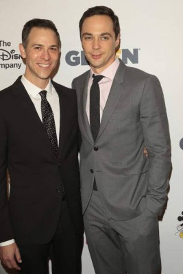 El actor de Jim Parsons otro famoso invitado en la noche.<br/>