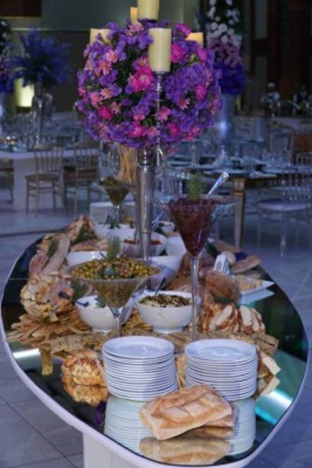 El sabor Las islas de degustaciones incluyeron verdaderos manjares gurmé desde jamones, panes irresistibles y ensaladas exóticas. <br/>