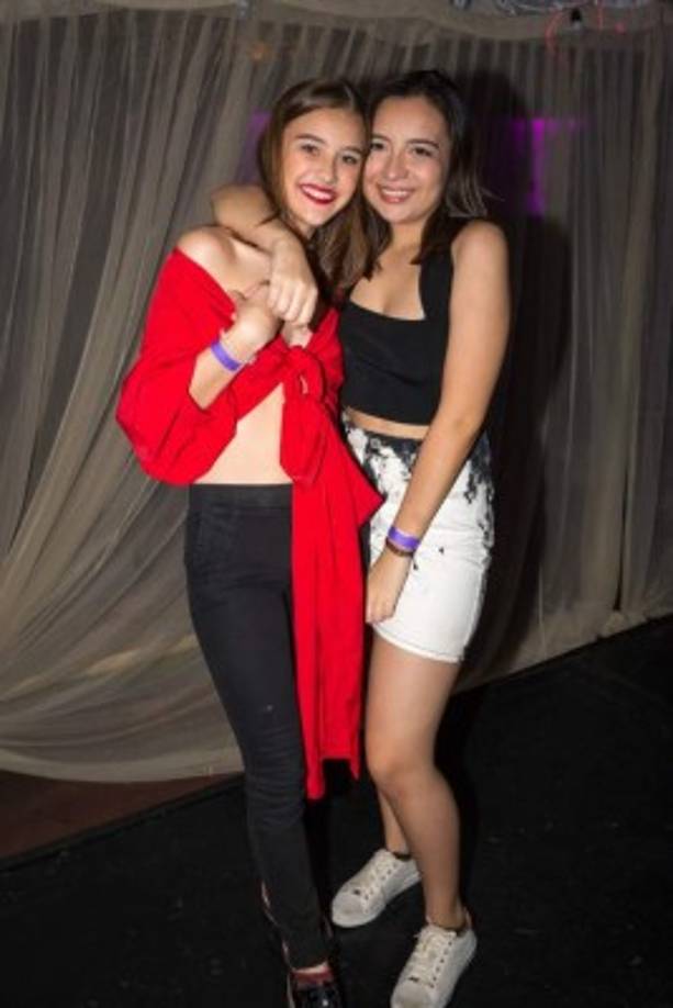 Elysa Berkeley e Isabela Andara.