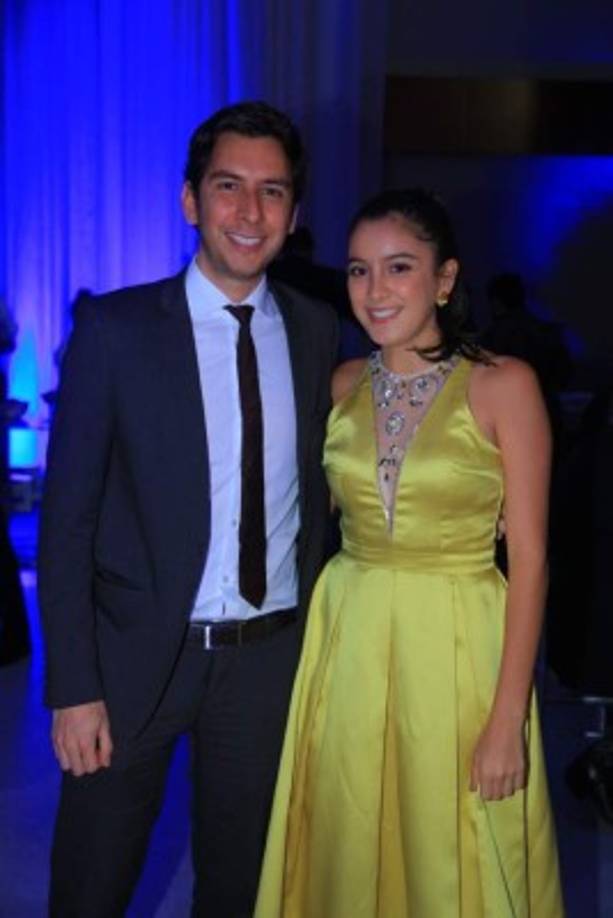 Eduardo y Hena Sofía Interiano.