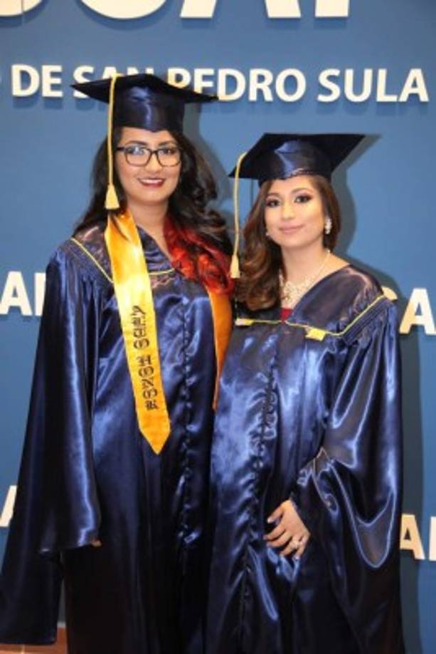 Nicole Cerella y Banessa Mejía.