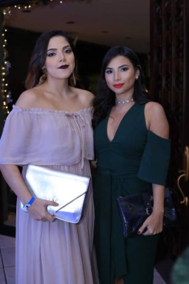 Andrea y Elizabeth Hernández.