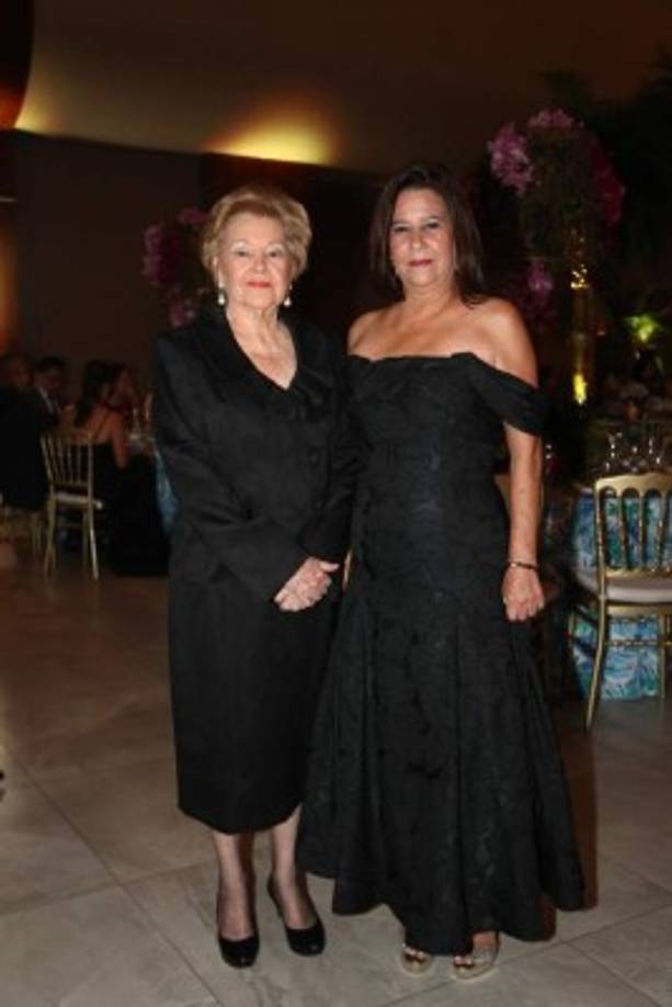 Esperanza y Maritza Mahchi.