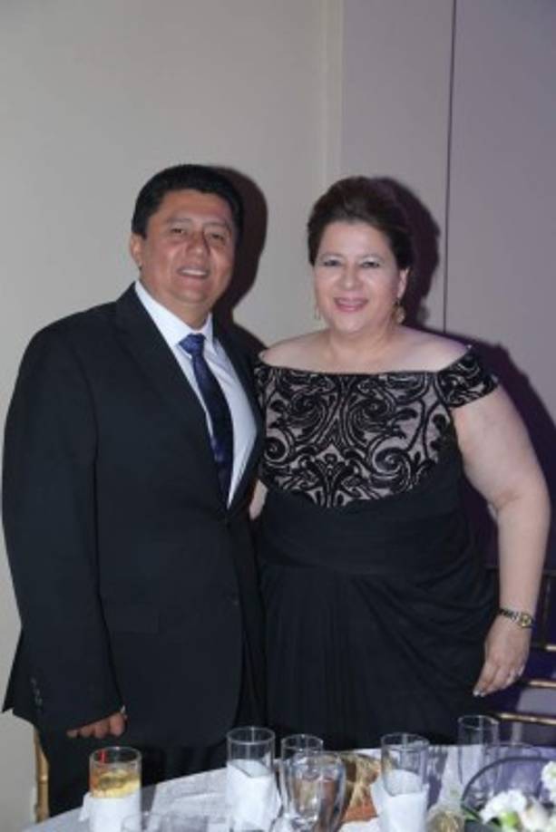 Juan y Jackie Avelar.