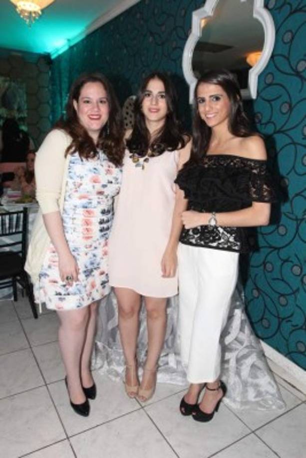Karina Nasser, Daniela Bendeck y Carol Zummar.