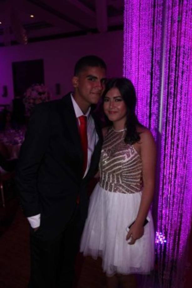 Carlos Cárcamo y Valeria Turcios.