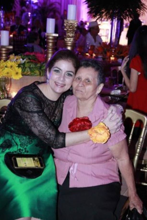 Ruth Marie Sabillón y Sergia Padilla.