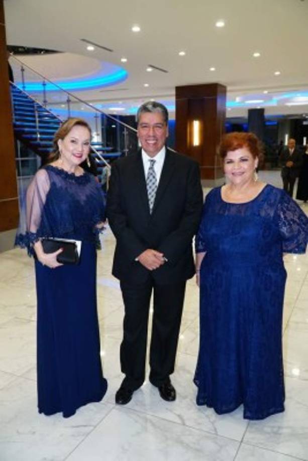 Ana Rápalo, Orlando Corredor y Jessica Reyna.