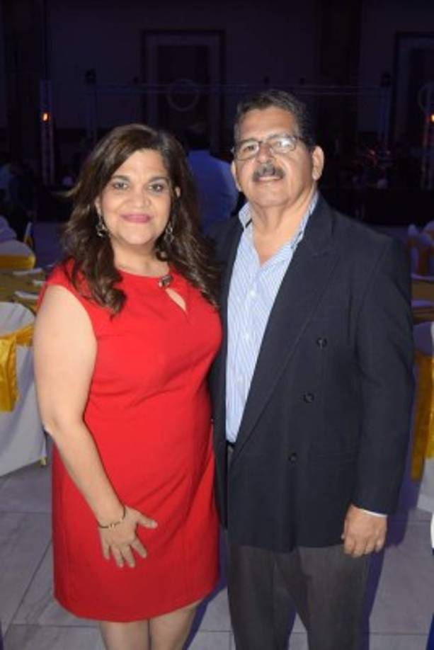 Xiomara y Jorge Bográn.