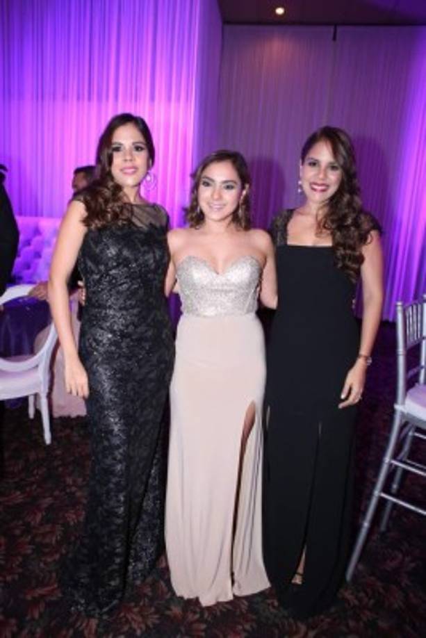 María Fernanda Albir, Elisa Lázarus y María José Welchez.