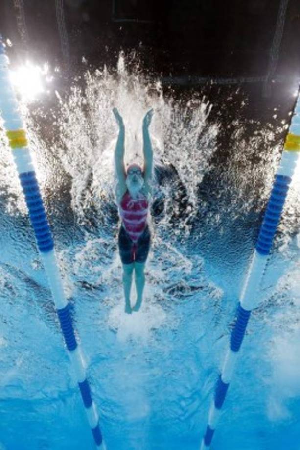 NATACIÓN. Bbelleza acuática. Camille Adam (Estados Unidos) compite en la serie de 200 metros mariposa durante el torneo clasificatorio a las Olimpiadas.