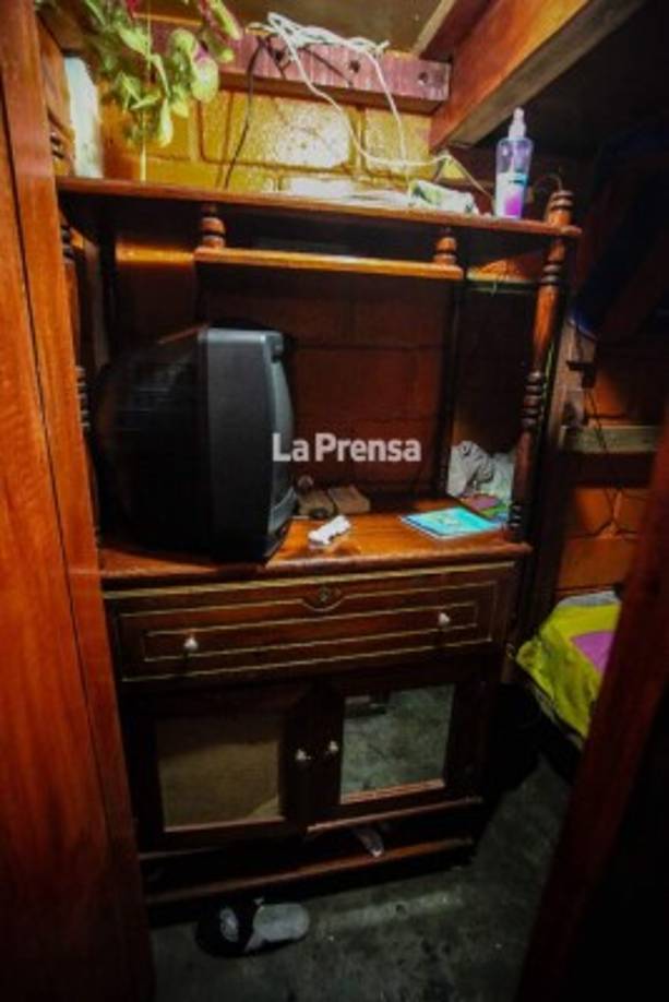 Muebles y electrodomésticos hay en las habitaciones de los miembros de los grupos criminales que están en las cárceles hondureñas.